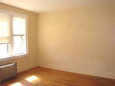 Main picture of 4931 Winona Ave