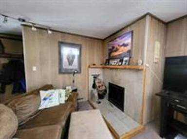Main picture of 107 Peaks View Ct
