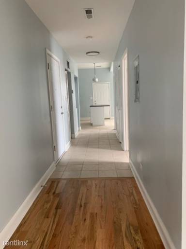 Main picture of 5108 S Calumet Ave