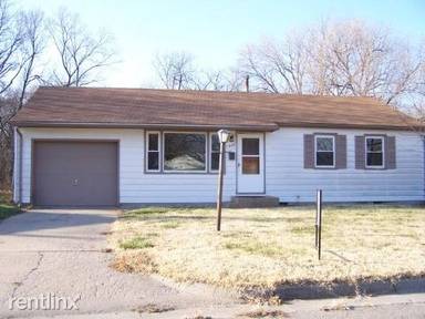 Main picture of 1438 W 11th St