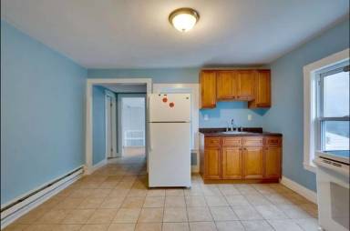 Main picture of 133 Elm St