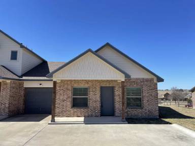 Main picture of 8691 Ellis Dr