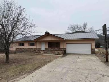 Main picture of 562 N Riley Crk Dr