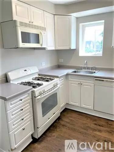 Main picture of 3517 W Grace St
