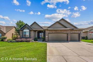 Main picture of 3110 N Landon Cir