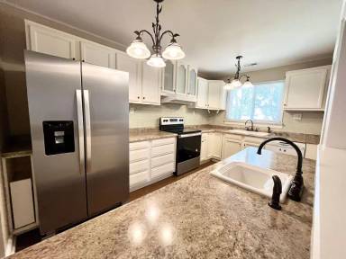 Main picture of 104 Lejune Ct