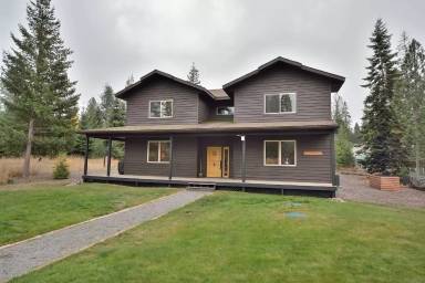 Main picture of 1729 Gypsy Bay Rd