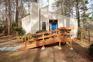 Main picture of 103 Briar Patch Ln