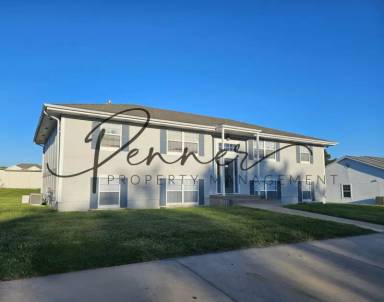 Main picture of 136 N Crest Dr