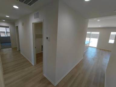 Main picture of 475 Palomino Ct
