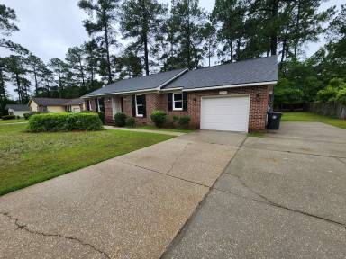 Main picture of 726 Maxine St
