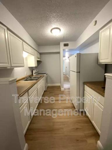 Main picture of 6814 Trail Lake Dr