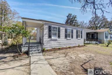 Main picture of 2313 Kent Ave