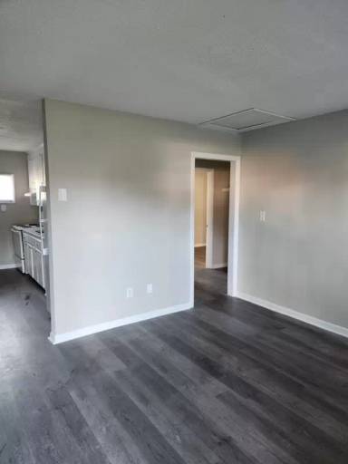Main picture of 210 N Discovery St