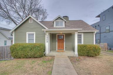 Main picture of 1609 Cahal Ave