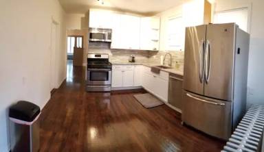 Main picture of 3204 S Emerald Ave