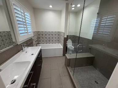 Main picture of 20345 Gresham St
