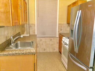 Main picture of 274 Schaefer St