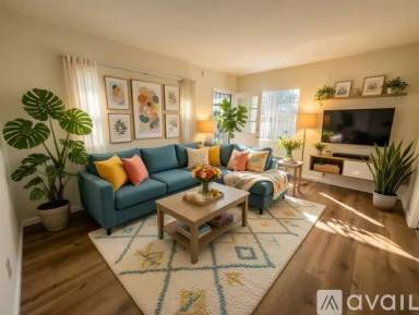 Main picture of 928 W Glenoaks Blvd