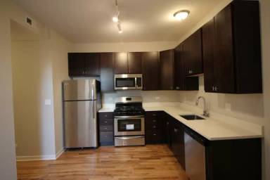 Main picture of 4613 N Kedzie Ave