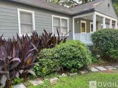 Main picture of 471 Gift Ave SE