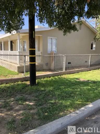 Main picture of 1000 El Tejon Ave