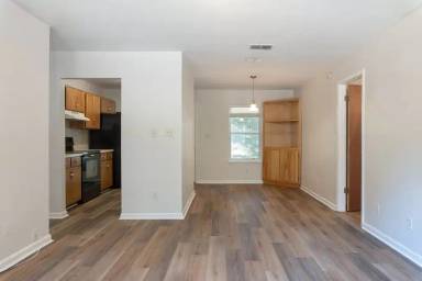 Main picture of 2295 Nannas Loop