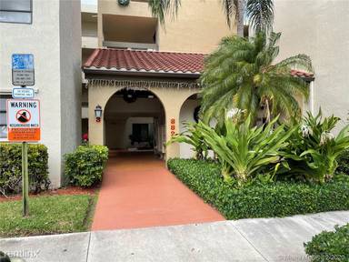 Main picture of 8827 SW 123rd Ct
