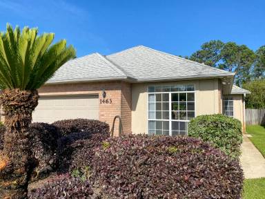 Main picture of 1463 Champions Green Dr