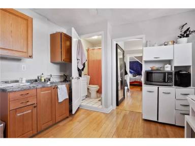 Main picture of 1862 Roblyn Ave