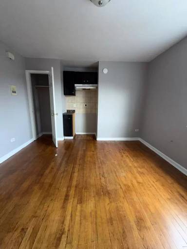 Main picture of 7201 S Western Ave