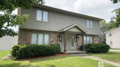 Main picture of 721 NE 6th St