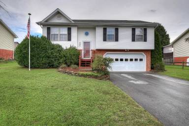 Main picture of 240 New Hope Rd