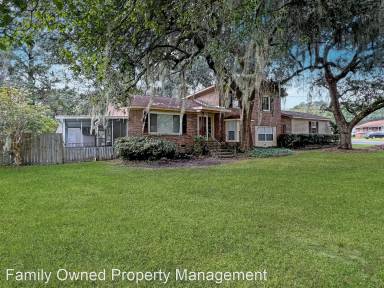 Main picture of 114 Henrietta Dr