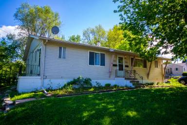 Main picture of 7761 Seward St