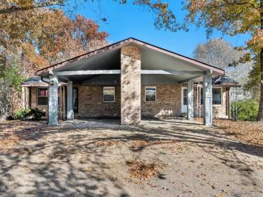 Main picture of 104 Britanna Dr