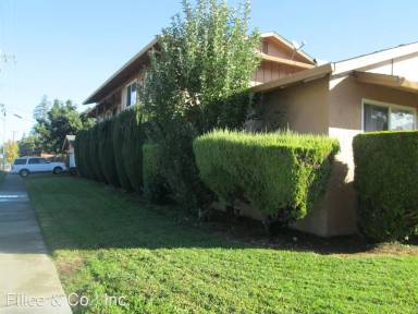 Main picture of 8210 Wren Ave