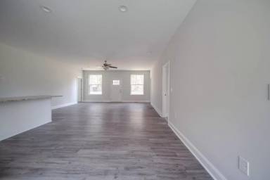 Main picture of 112 Rockwell Ct