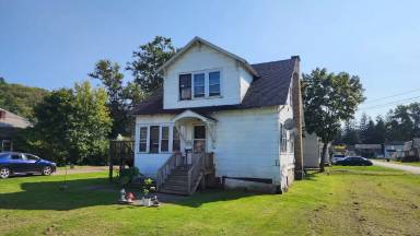 Main picture of 128 Russell Blvd