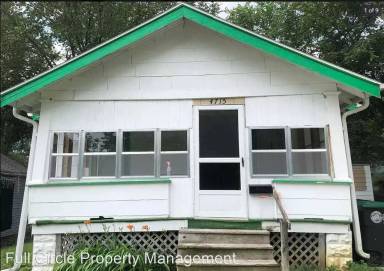 Main picture of 4715 Fowler Ave