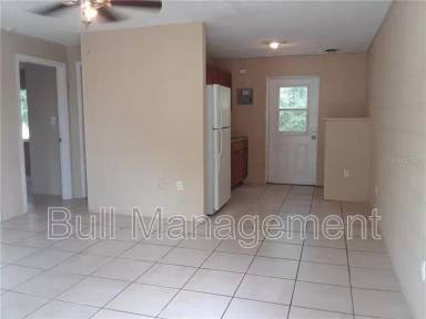 Main picture of 1032 W Jefferson St