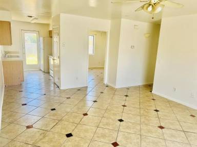 Main picture of 3925 E Blacklidge Dr