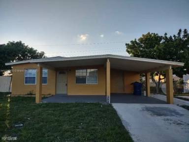Main picture of 1701 Avenue F