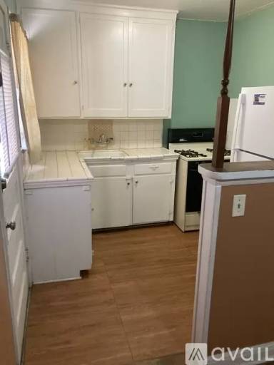 Main picture of 521 Walton Ave