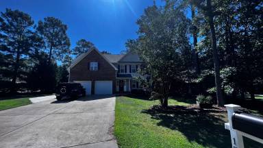 Main picture of 15 Riviera Ln