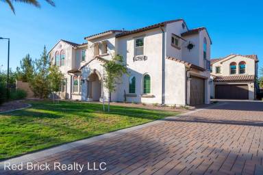 Main picture of 4015 S Pecan Dr