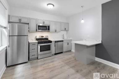 Main picture of 5900 Kenmore Apartments