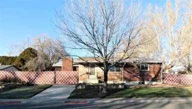 Main picture of 2049 N 10th St