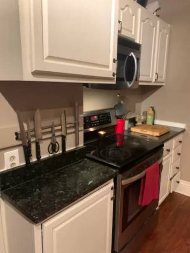 Main picture of 2112 Edgeland Ave