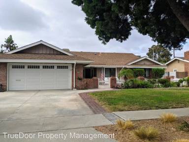 Main picture of 2577 W Rowland Ave